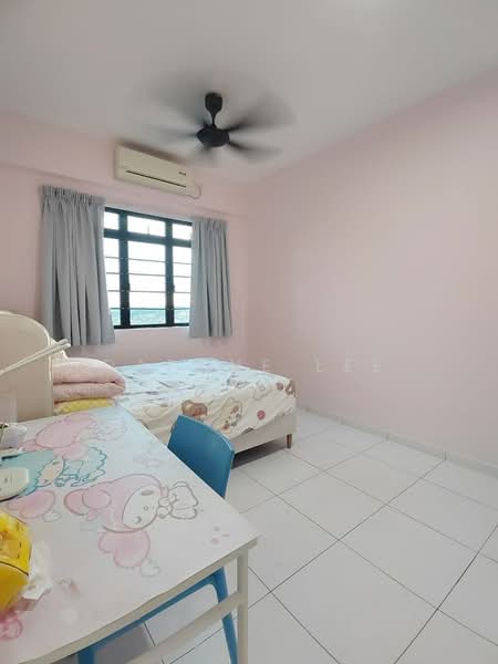 Service Residence for Rent at Sky Oasis Residence (Pangsapuri Oasis 1) - Daphne Lee - Bedroom - PropertyGuru.com.my