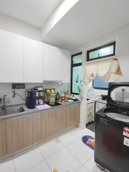 Service Residence for Rent at Sky Oasis Residence (Pangsapuri Oasis 1) - Daphne Lee - Kitchen - PropertyGuru.com.my