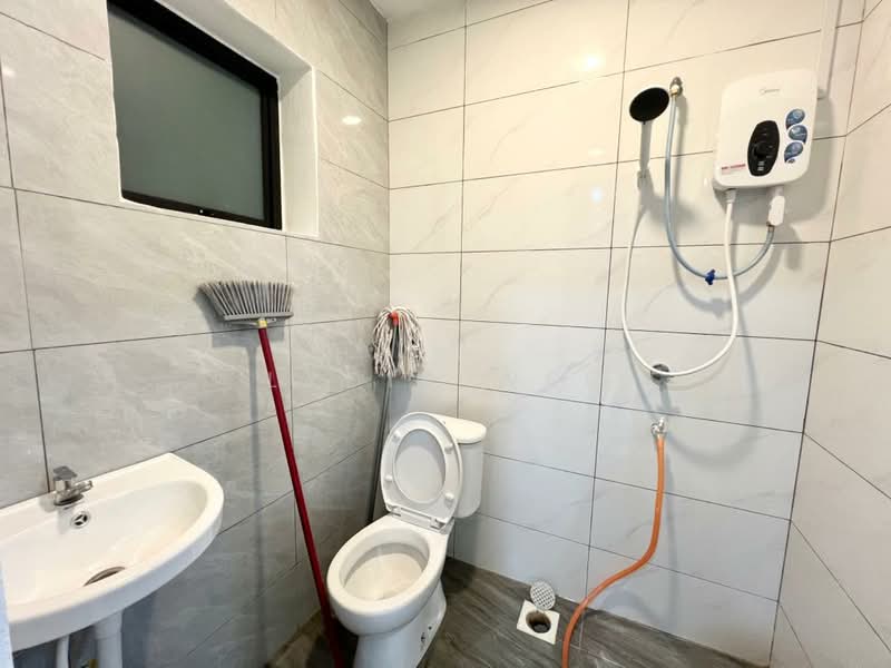 2-storey Terraced House for Rent in Taman Setia Indah (Tebrau) - Lydia Wee - Bathroom - PropertyGuru.com.my