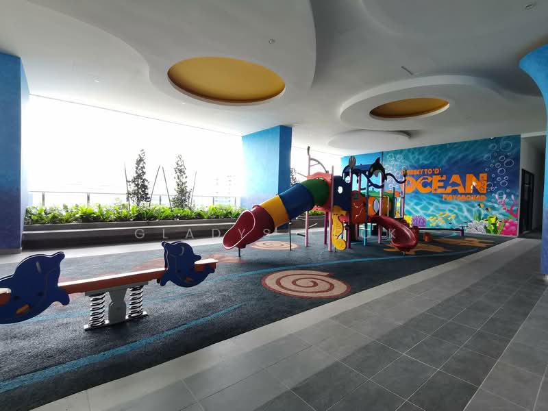 Condominium for Rent at Queens Residences Q1 @ Queens Waterfront - Gladys Kock - Exterior - PropertyGuru.com.my