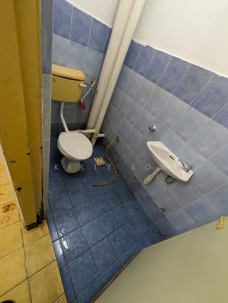 Mentari Court untuk Untuk Dijual - RM 258,000, Mac 2026 - Bathroom - PropertyGuru.com.my
