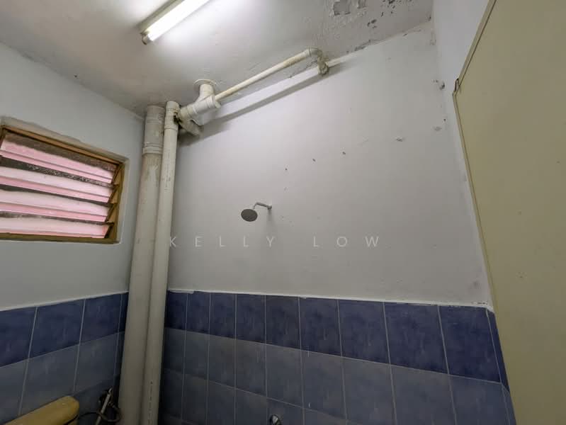 Mentari Court untuk Untuk Dijual - RM 258,000, Mac 2026 - Bathroom - PropertyGuru.com.my