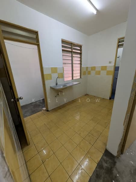 Mentari Court untuk Untuk Dijual - RM 258,000, Mac 2026 - Kitchen - PropertyGuru.com.my