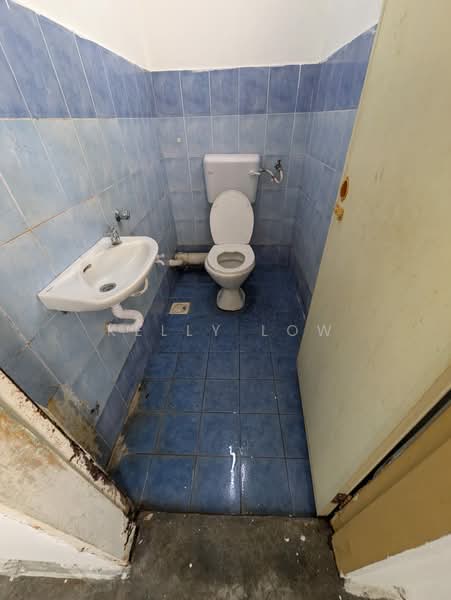 Mentari Court untuk Untuk Dijual - RM 258,000, Mac 2026 - Bathroom - PropertyGuru.com.my