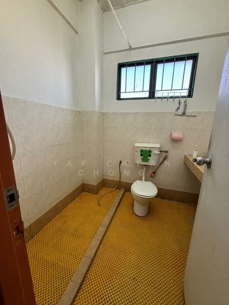 Prima Bayu Apartment untuk Untuk Disewa - RM 1,500 /bulan, Mac 2026 - Bathroom - PropertyGuru.com.my