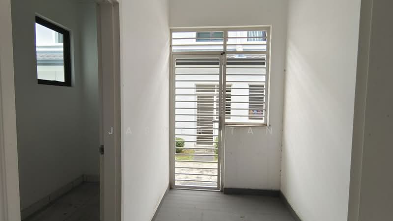 2-storey Terraced House for Rent in Semenyih (Selangor) - Jasper Tan - Entrance - PropertyGuru.com.my