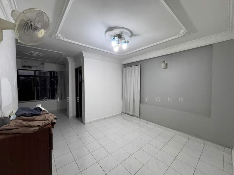 Apartment for Sale at Taman Lembah Maju 600 Apartment - Chee Fatt Fong - Living Room - PropertyGuru.com.my