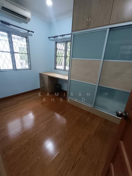 Sungai Buloh Country Resort untuk Untuk Dijual - RM 1,300,000, Mac 2026 - Bedroom - PropertyGuru.com.my