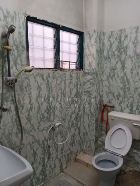 Taman Megah Emas untuk Untuk Dijual - RM 850,000, Mac 2026 - Bathroom - PropertyGuru.com.my