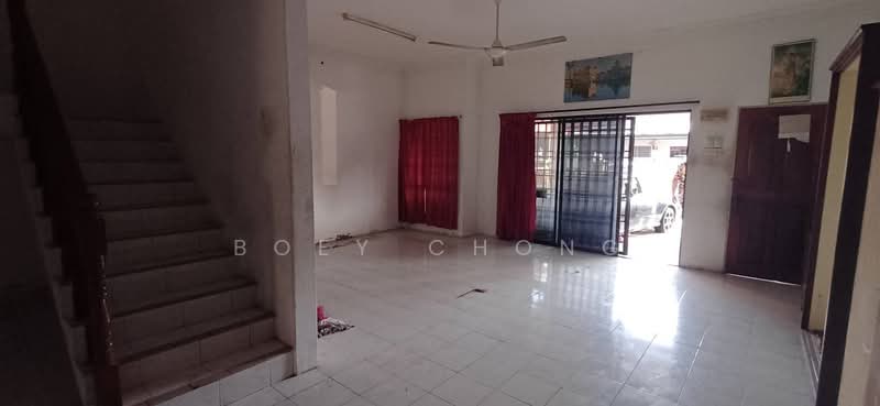 2-storey Terraced House for Sale in Taman Batu Gajah Perdana (Batu Gajah) - Boey Chong - Living Room - PropertyGuru.com.my