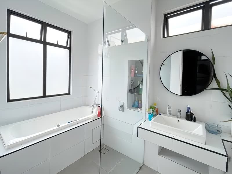 Bungalow for Rent in Kuala Selangor (Selangor) - Esther Tan - Bathroom - PropertyGuru.com.my