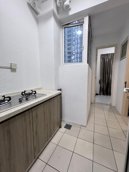 Condominium for Rent at Scenaria @ North Kiara Hills - Kenji Ti - Kitchen - PropertyGuru.com.my