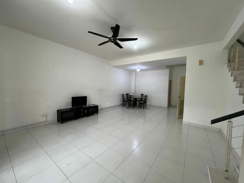 2-storey Terraced House for Rent in Taman Nusa Idaman (Iskandar Puteri (Nusajaya)) - Lee Lee - Living Room - PropertyGuru.com.my