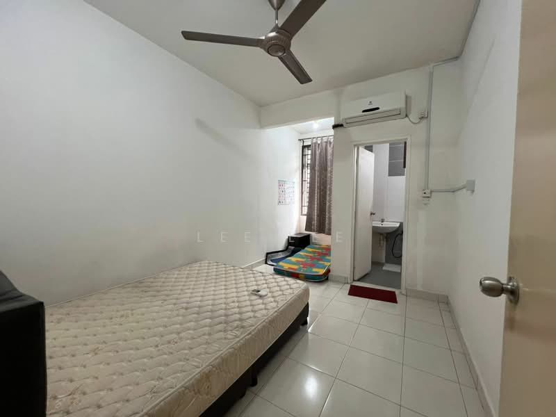 2-storey Terraced House for Rent in Taman Nusa Idaman (Iskandar Puteri (Nusajaya)) - Lee Lee - Bedroom - PropertyGuru.com.my