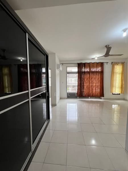 2-storey Terraced House for Rent in Taman Nusa Idaman (Iskandar Puteri (Nusajaya)) - Lee Lee - Living Room - PropertyGuru.com.my