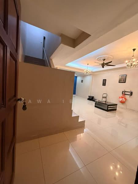 Rumah Teres 2 Tingkat untuk Dijual di Taman Bukit Ria (Kajang) - Hawa Ibrahim - Living Room - PropertyGuru.com.my