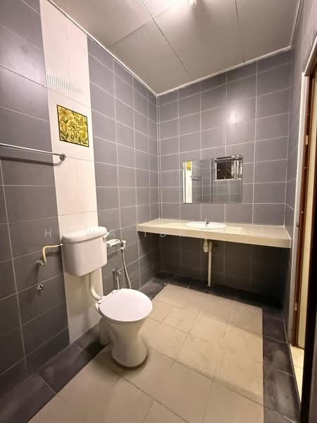 Rumah Teres 2 Tingkat untuk Dijual di Taman Bukit Ria (Kajang) - Hawa Ibrahim - Bathroom - PropertyGuru.com.my