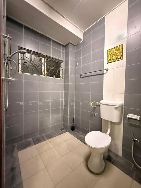 Rumah Teres 2 Tingkat untuk Dijual di Taman Bukit Ria (Kajang) - Hawa Ibrahim - Bathroom - PropertyGuru.com.my