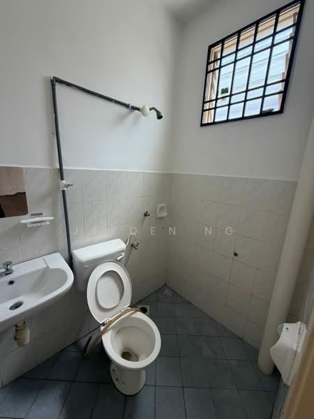 Taman Pulai Perdana Taman Pulai Perdana Tamans Pulais Perdanas untuk Untuk Dijual - RM 520,000, Mac 2026 - Bathroom - PropertyGuru.com.my