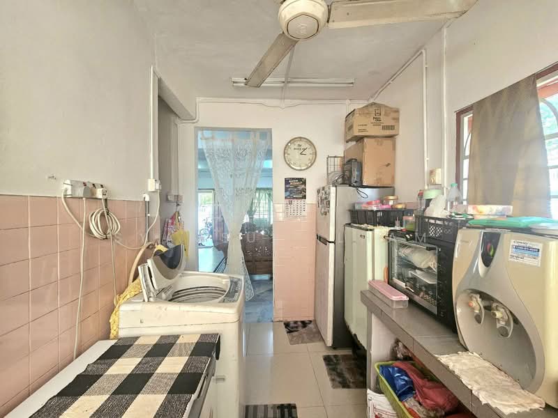 2-storey Terraced House for Sale in Ampang (Selangor) - Syamsul Ilham - Kitchen - PropertyGuru.com.my