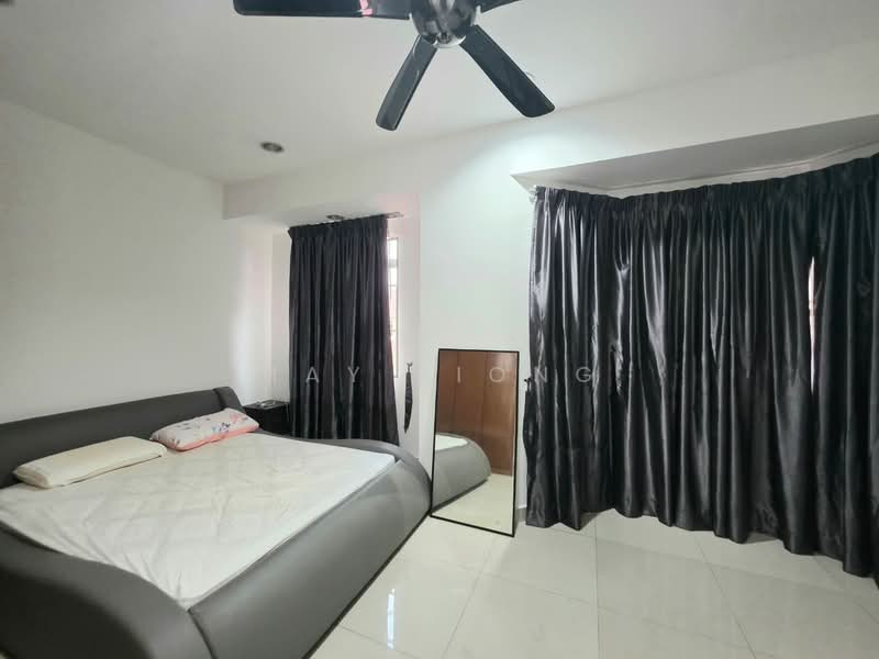 2-storey Terraced House for Sale in Sungai Buloh (Selangor) - May Liong - Bedroom - PropertyGuru.com.my