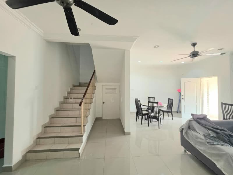 2-storey Terraced House for Sale in Sungai Buloh (Selangor) - May Liong - Living Room - PropertyGuru.com.my