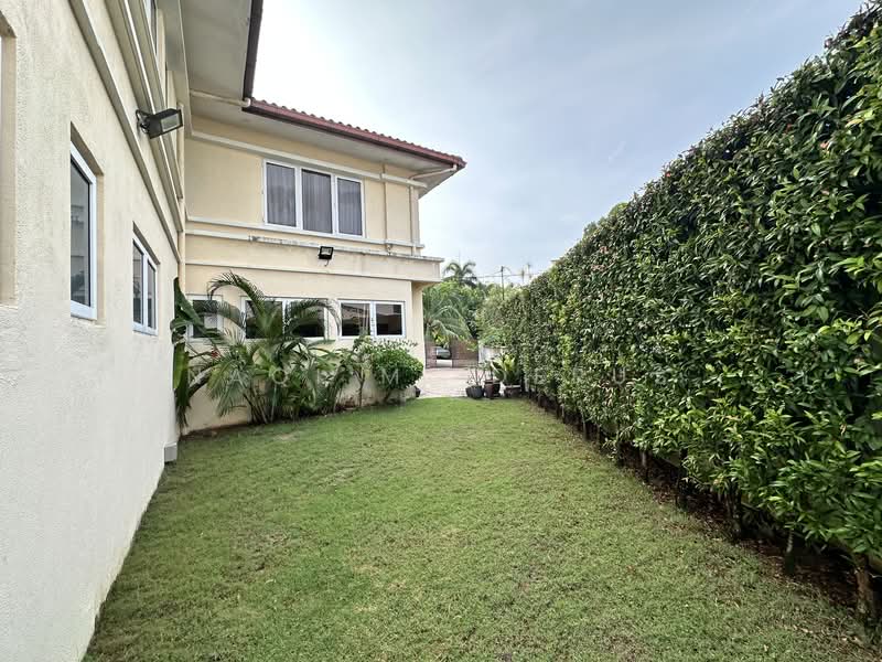 Bungalow for Sale in Taman Tun Dr Ismail (Kuala Lumpur) - Naqi M. Derus - Exterior - PropertyGuru.com.my