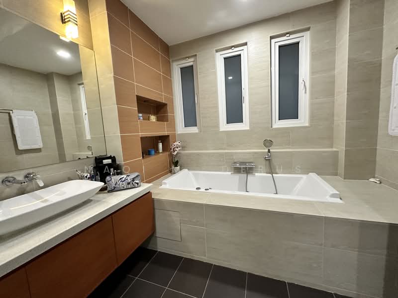 Bungalow for Sale in Taman Tun Dr Ismail (Kuala Lumpur) - Naqi M. Derus - Bathroom - PropertyGuru.com.my