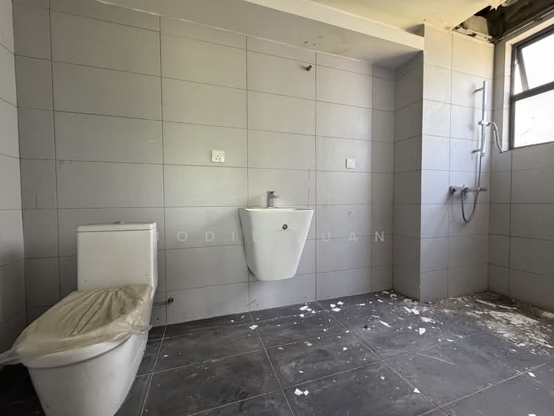 Lower Basement Entertainment Area with B