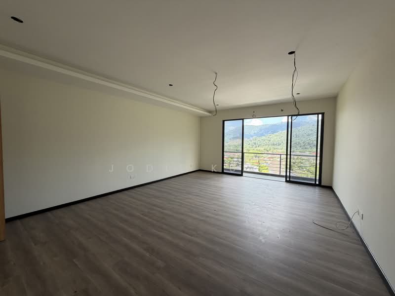 Basement Master Bedroom 
