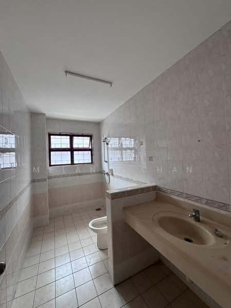 28 Residency untuk Untuk Disewa - RM 6,500 /bulan, Mac 2026 - Bathroom - PropertyGuru.com.my