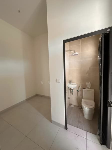 Bandar Uda Utama 2 Storey Semi D ( Corner Lot ) untuk Untuk Dijual - RM 2,680,000, Apr 2026 - Bathroom - PropertyGuru.com.my