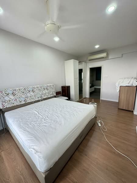 Iskandar Residences untuk Untuk Disewa - RM 3,800 /bulan, Mac 2026 - Bedroom - PropertyGuru.com.my