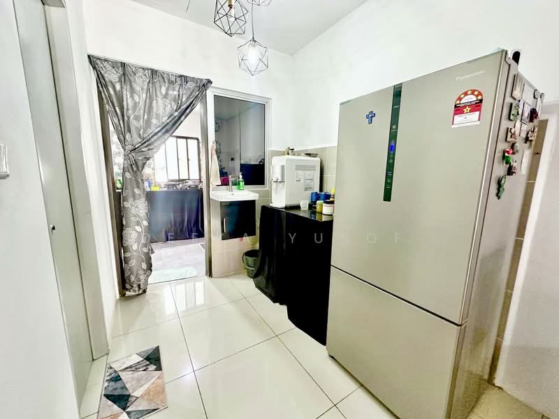 Terraced House for Sale in Kuala Selangor (Selangor) - Deeya Yusof - Kitchen - PropertyGuru.com.my