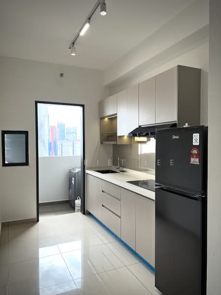 Service Residence for Rent at D'Quince Residences - Harriet Lee - Kitchen - PropertyGuru.com.my