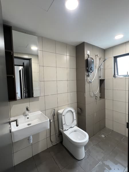 Service Residence for Rent at D'Quince Residences - Harriet Lee - Bathroom - PropertyGuru.com.my