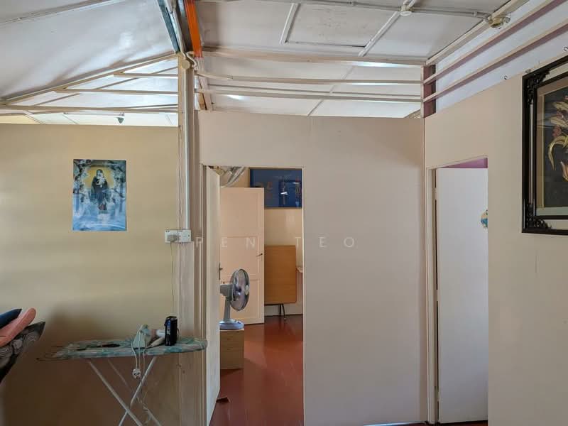 2 Storey Half Wooden & Concrete Bungalow, Air Itam, Penang untuk Untuk Dijual - RM 550,000, Mac 2026 - Upstair Corridor - PropertyGuru.com.my