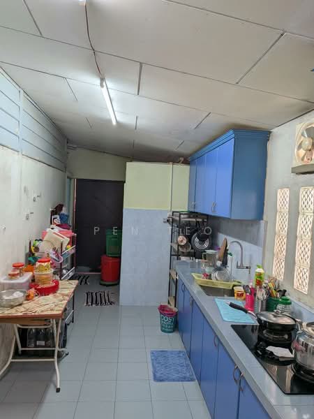 2 Storey Half Wooden & Concrete Bungalow, Air Itam, Penang untuk Untuk Dijual - RM 550,000, Mac 2026 - Kitchen - PropertyGuru.com.my