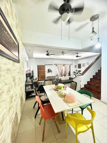 2-storey Terraced House for Sale in Alam Budiman (Shah Alam) - Deeya Yusof - PropertyGuru.com.my
