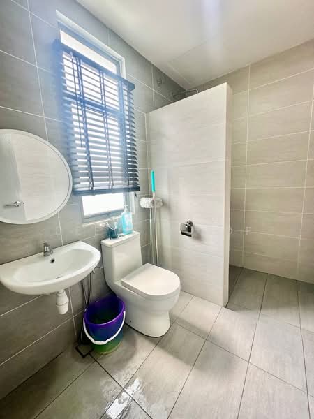 Semi-Detached House for Sale in Kajang (Selangor) - Deeya Yusof - Bathroom - PropertyGuru.com.my