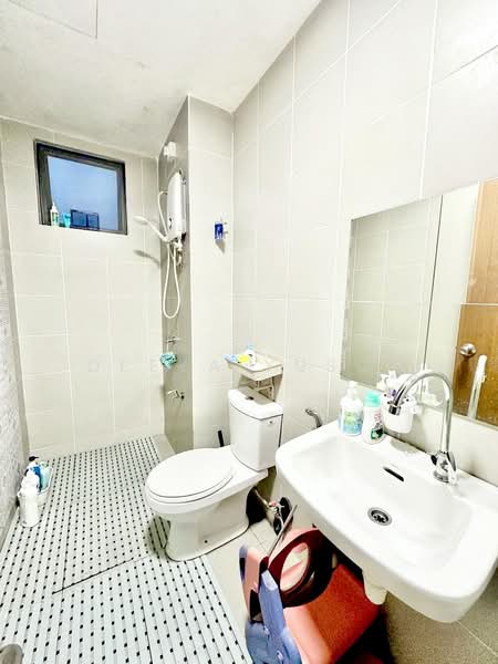 Service Residence for Sale at Suria Putra - Deeya Yusof - Bathroom - PropertyGuru.com.my