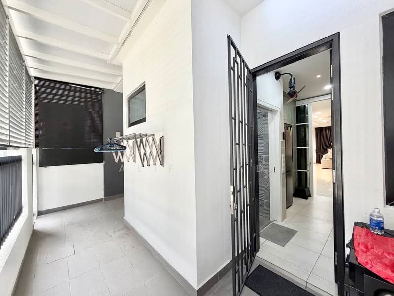 2-storey Terraced House for Sale in Shah Alam (Selangor) - Alif Saad - Entrance - PropertyGuru.com.my