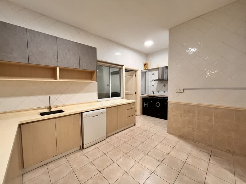 La Grande Kiara untuk Untuk Dijual - RM 980,000, Mac 2026 - Kitchen - PropertyGuru.com.my