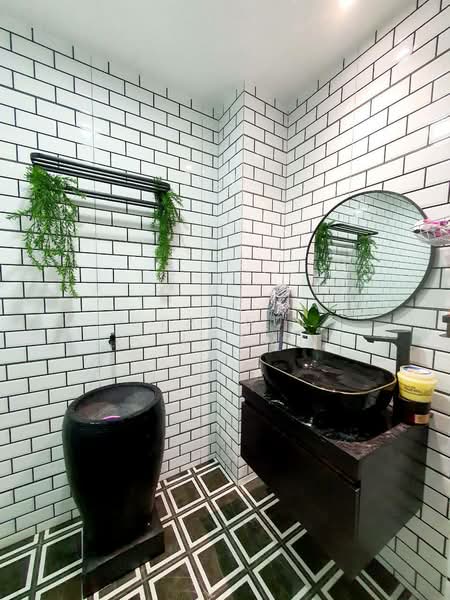 2-storey Terraced House for Sale in Ampang (Kuala Lumpur) - Syamsul Ilham - Bathroom - PropertyGuru.com.my