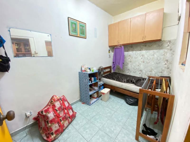 2-storey Terraced House for Sale in Ampang (Kuala Lumpur) - Syamsul Ilham - Bedroom - PropertyGuru.com.my