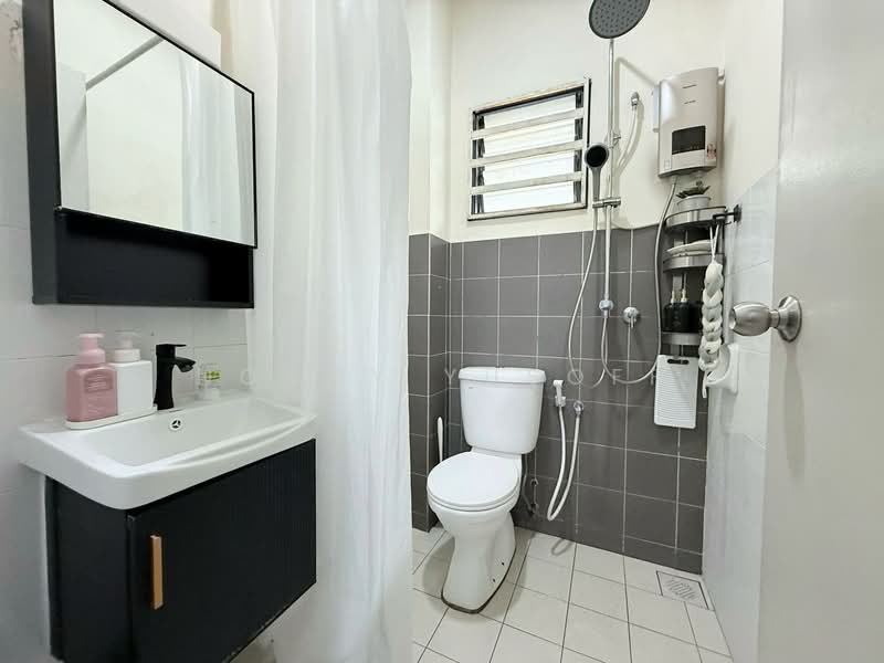 Alam Suria, Puncak Alam untuk Untuk Dijual - RM 888,888, Apr 2026 - Bathroom - PropertyGuru.com.my