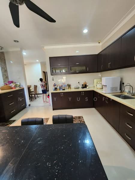 2-storey Terraced House for Sale in Bukit Jelutong (Shah Alam) - Normy Yusoff - Kitchen - PropertyGuru.com.my