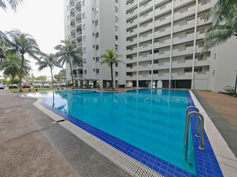 Putri Ria Apartment untuk Untuk Dijual - RM 280,000, Mac 2026 - Pool - PropertyGuru.com.my