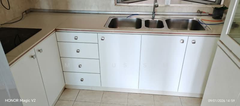 Condominium for Rent at Coastal Tower - Marcus Sim - Kitchen - PropertyGuru.com.my