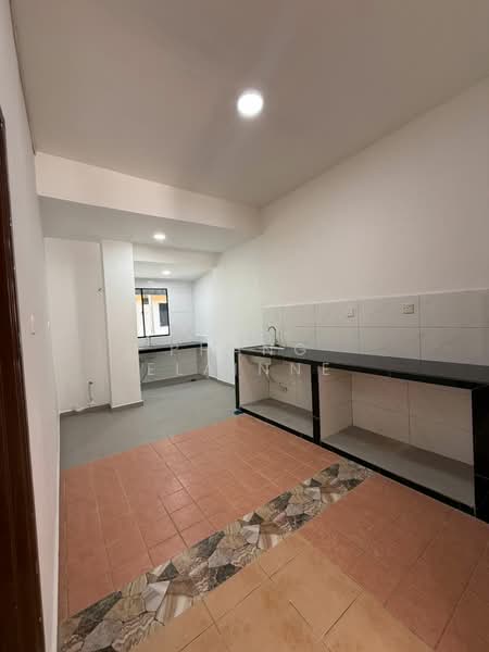 2-storey Terraced House for Rent in Taman Setia Indah (Tebrau) - Phang Elainne - Kitchen - PropertyGuru.com.my